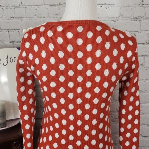 Orange red sweater with white polka dots and lace - Picture 6 of 9